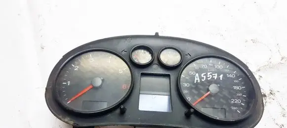 Audi A2 Speedometer (instrument cluster) 8Z0920900A