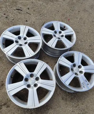 Subaru Forester SH R16 alloy rim