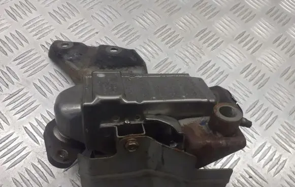 Nissan Qashqai EGR valve cooler bracket 220500-0040