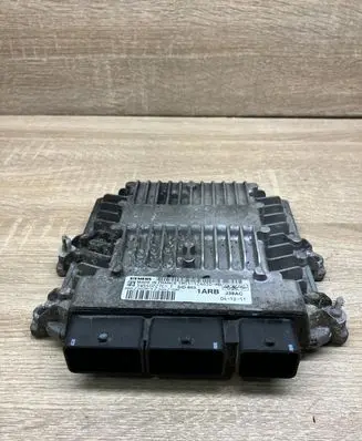 Ford Focus Engine control unit/module 5M5112A650MB 5WS40227CT