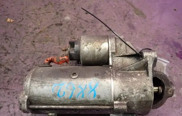 Renault Megane II Starter motor D7R49