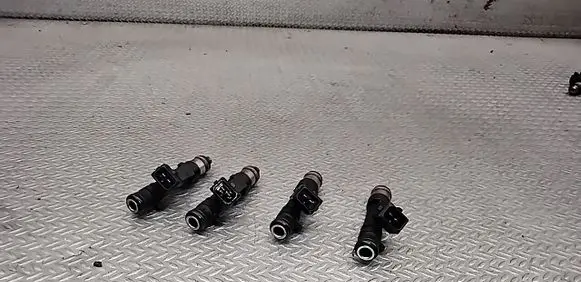 Opel Corsa C Fuel injectors set 0280158501