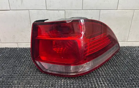 Volkswagen Golf V Rear/tail lights 1K9945096G 1K9945112D