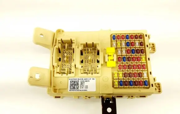 KIA Rio Fuse module 91950H8570