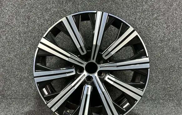 Volvo XC90 R20 alloy rim 31680217