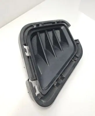 Toyota Verso-S Front bumper lower grill 8148152250