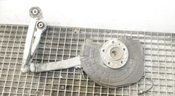 Maserati Ghibli Front wheel hub