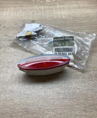 Renault Vel Satis Front door interior light 8200003263 8200003263B