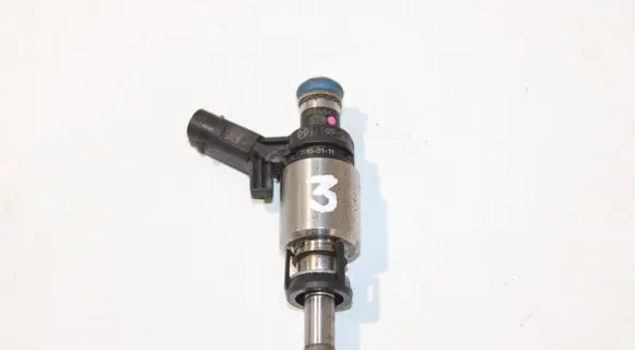 Audi A3 S3 8P Fuel injector 06H906036H 0261500074