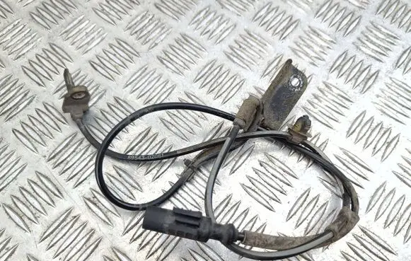 Toyota Avensis T270 ABS brake wheel speed sensor 8954302061