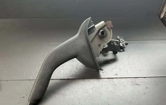 KIA Rio Handbrake/parking brake lever assembly 