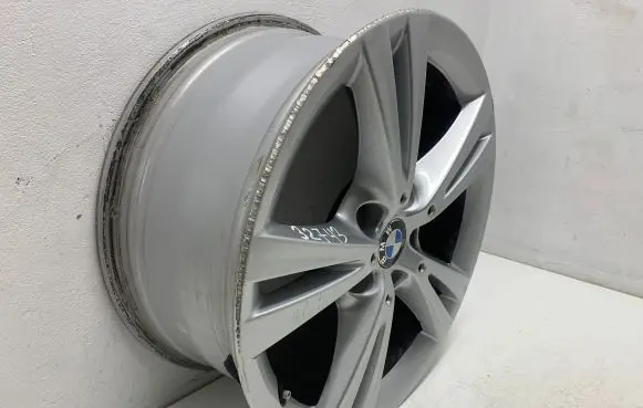 BMW 2 F46 R17 alloy rim 6855086 712JX17H2 IS54