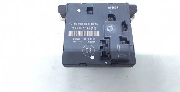 Mercedes-Benz CLS C219 Door control unit/module 2198200226