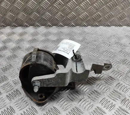 KIA Soul Engine mount bracket 21930E4000