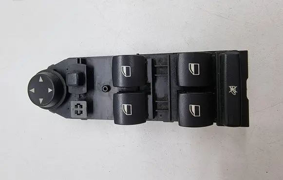 BMW 5 E60 E61 Electric window control switch 6951924