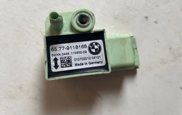 BMW 5 E60 E61 Airbag deployment crash/impact sensor 9118168 11585229