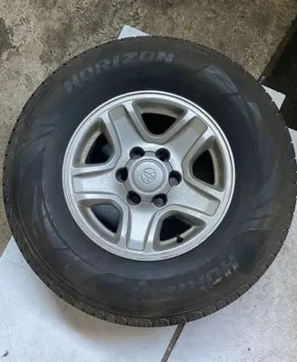 Toyota Hilux (AN10, AN20, AN30) R16 spare wheel 