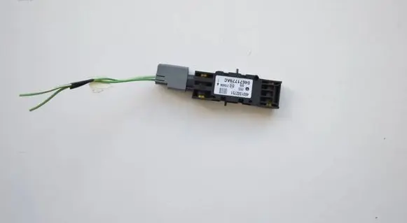 Volvo XC40 Airbag deployment crash/impact sensor 04671779AC