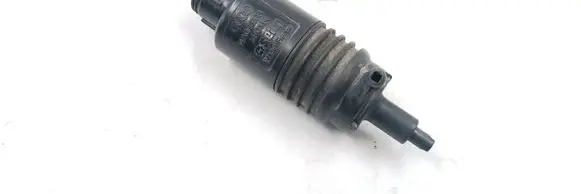 Volkswagen PASSAT B5 Windscreen/windshield washer pump 4A0955651