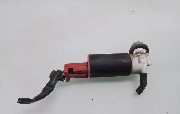 Toyota Avensis T250 Windscreen/windshield washer pump