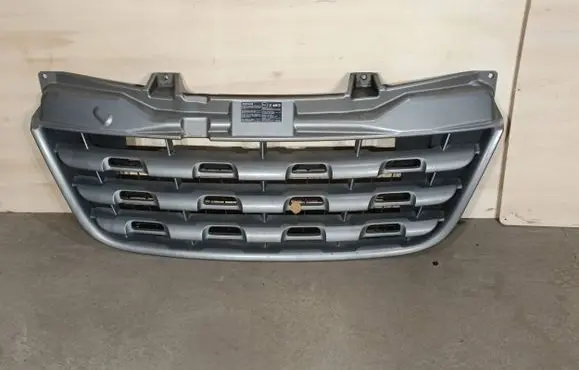 Renault Master III Front bumper upper radiator grill 0001045706