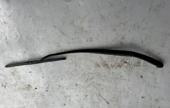 KIA EV6 Windshield/front glass wiper blade MQ4PR