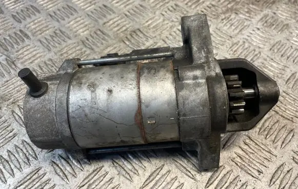 Toyota RAV 4 (XA30) Starter motor