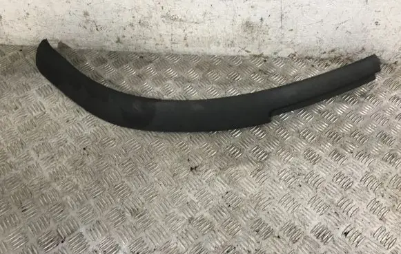 Toyota Avensis T250 Front bumper lip 7685205010