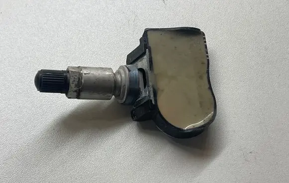 Land Rover Discovery Sport Tire pressure sensor GX63-1A159-AA