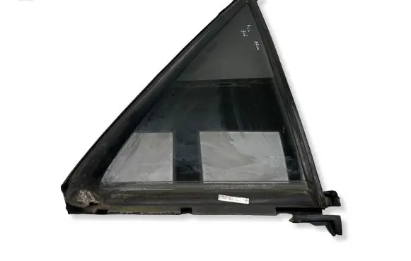 Mercedes-Benz ML W164 Rear vent window glass A1647302455 07272005