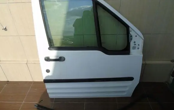 Ford Connect Front door