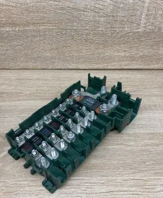BMW 5 E39 Battery relay fuse 8367768