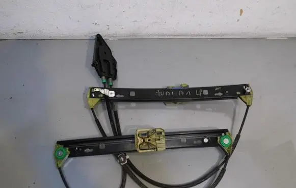 Audi A1 Front window lifting mechanism without motor