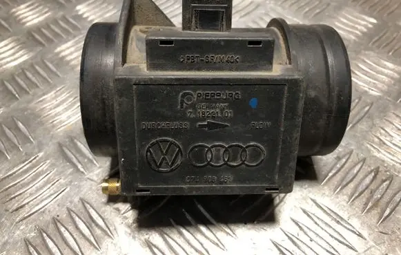 Audi A4 S4 B5 8D Mass air flow meter 71822101 074906461