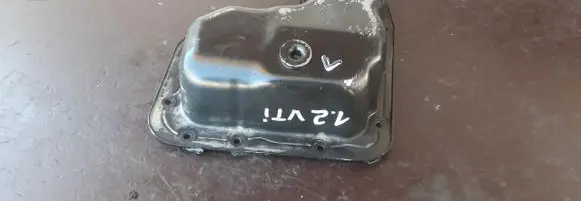 Peugeot 208 I Oil sump 9675431880