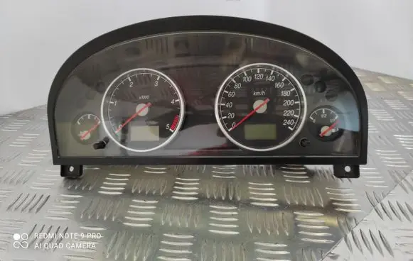 Ford Mondeo Mk III Speedometer (instrument cluster) 1S7F10841