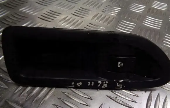 Renault Laguna II Quarter vent window switch 