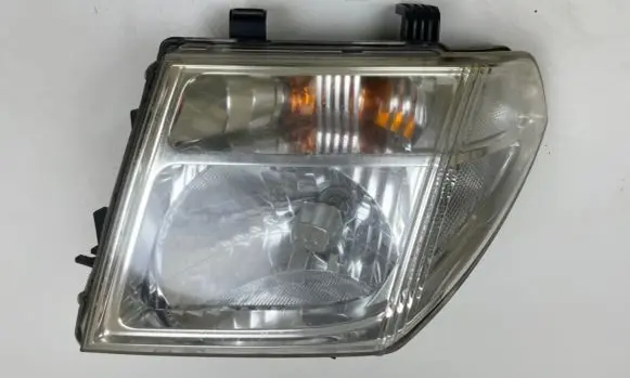 Nissan Navara D40 Headlight/headlamp 26060E6303