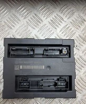 Audi A4 S4 B8 8K Comfort/convenience module 8K0907064KB