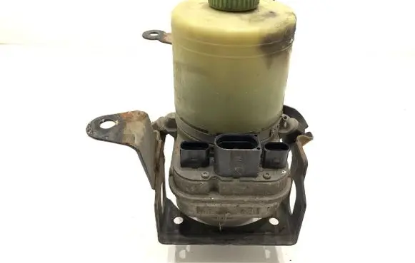 Volkswagen Polo IV 9N3 Power steering pump 6Q0423156AB