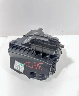 Peugeot 308 Air filter box 9676423480