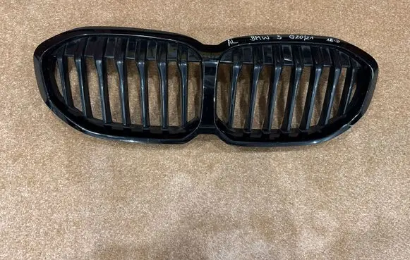 BMW 3 G20 G21 Front bumper upper radiator grill 13725810