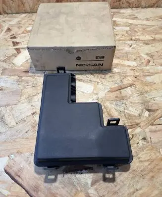 Nissan Qashqai Fuse box cover 24382-4BA2A