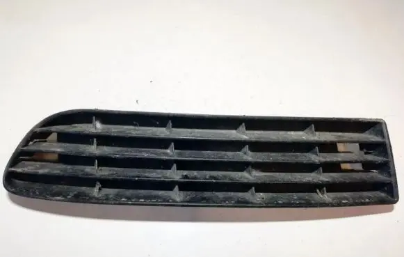 Audi A6 S6 C4 4A Front bumper lower grill