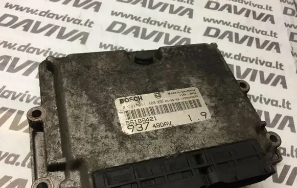 Alfa Romeo 147 Engine control unit/module 55189421 0281011488