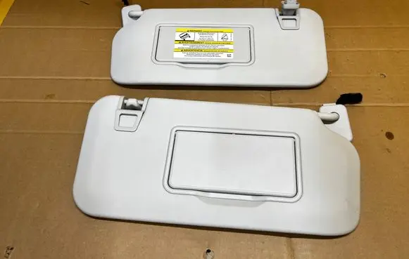 Ford Escape IV Sun visor