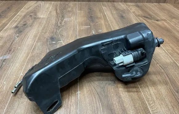 Mercedes-Benz E W213 Windshield washer fluid reservoir/tank A2058600260