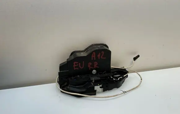 BMW 5 GT F07 Rear door lock 7149448 202C90Y