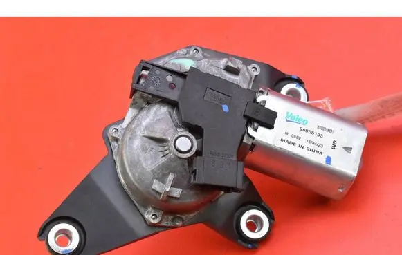 Opel Mokka X Rear window wiper motor 96955193
