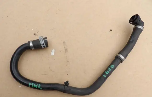 Ford Kuga II Breather hose/pipe BM5G6A886BB 3M5G6A886BB
